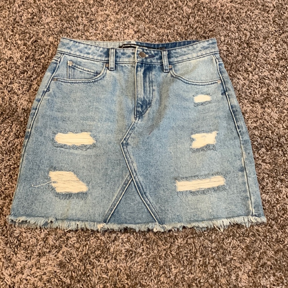 Volcom skirt size small 4/6